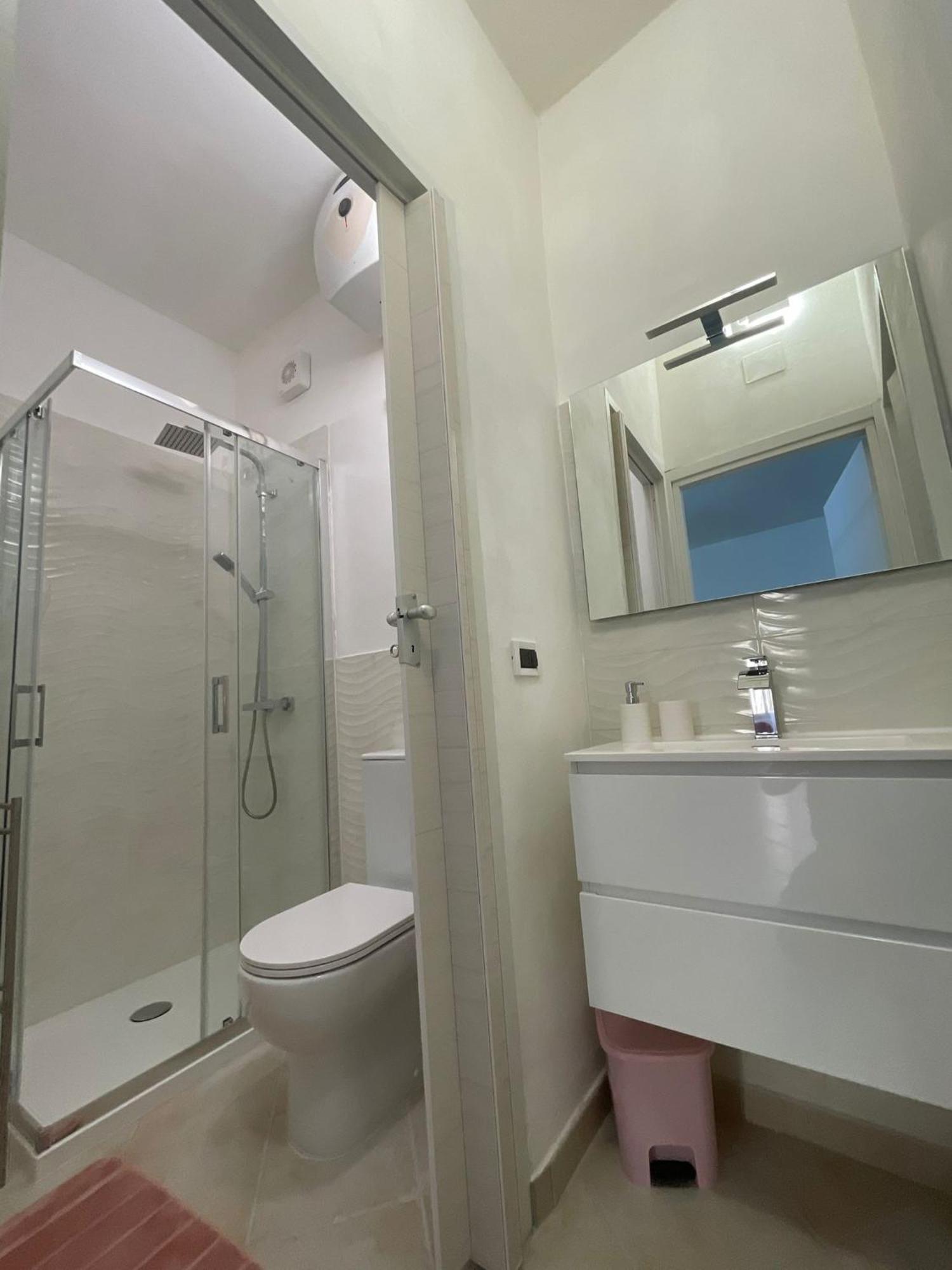 Elena&Bryan Guest House ลาสเปเซีย ภายนอก รูปภาพ